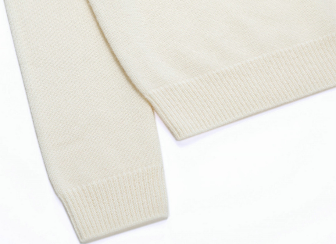 2273-1 7GG 2/26 100%CASHMERE