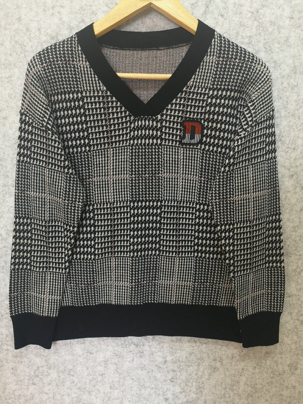 DN37212621 14GG 2/48 100%WOOL