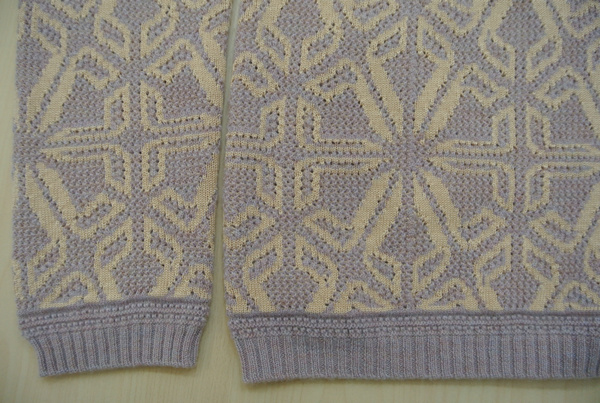 AW19101 12GG 53%CASHMERE 47%VISCOSE