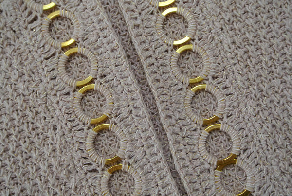E66X8507 WOMEN’S CARDIGAN KNITTED ROUND NECK LONG SLEEVE WITH METAL RINGS COVERED BY YARN AND FRINGES AT BOTTOM MOQ 200PCS/COLOR