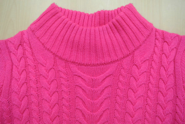 F19410  WOMEN’S JUMPER KNITTED MOCK NECK PRINCESS SLEEVE WITH GATHERS AT ARMHOLE CABLES IN FRONT AND BACK MOQ 200PCS/COLOR